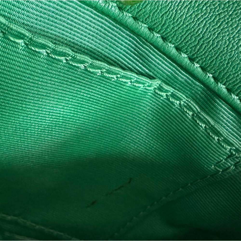 JW PEI Green Quilted Puffy Crossbody Bag - Picture 15 of 15